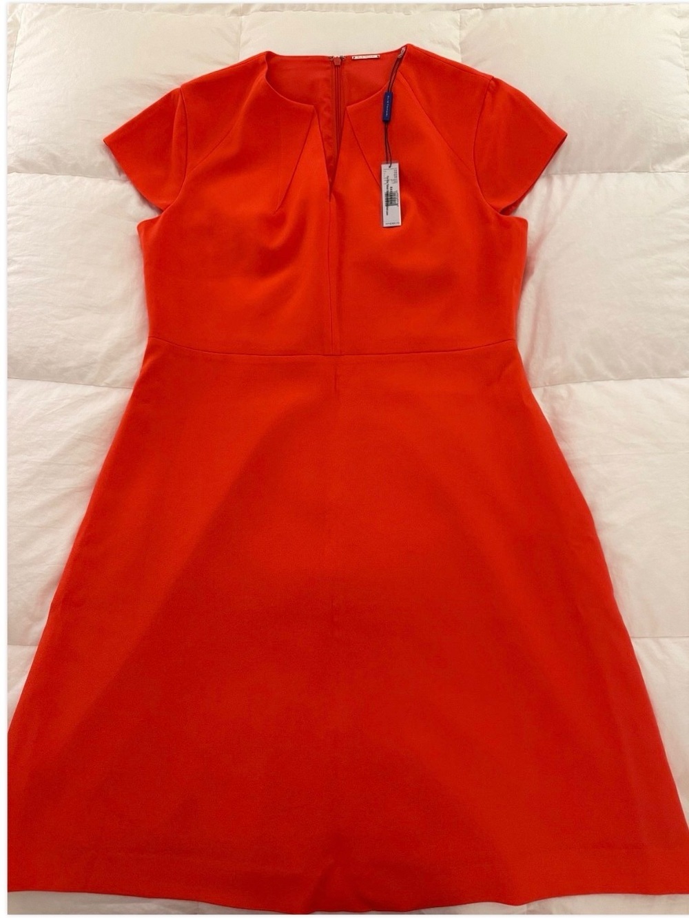 Elie Tahari Short Sleeve Dart Fit & Flare Dress, Size 14 - Picture 3 of 7